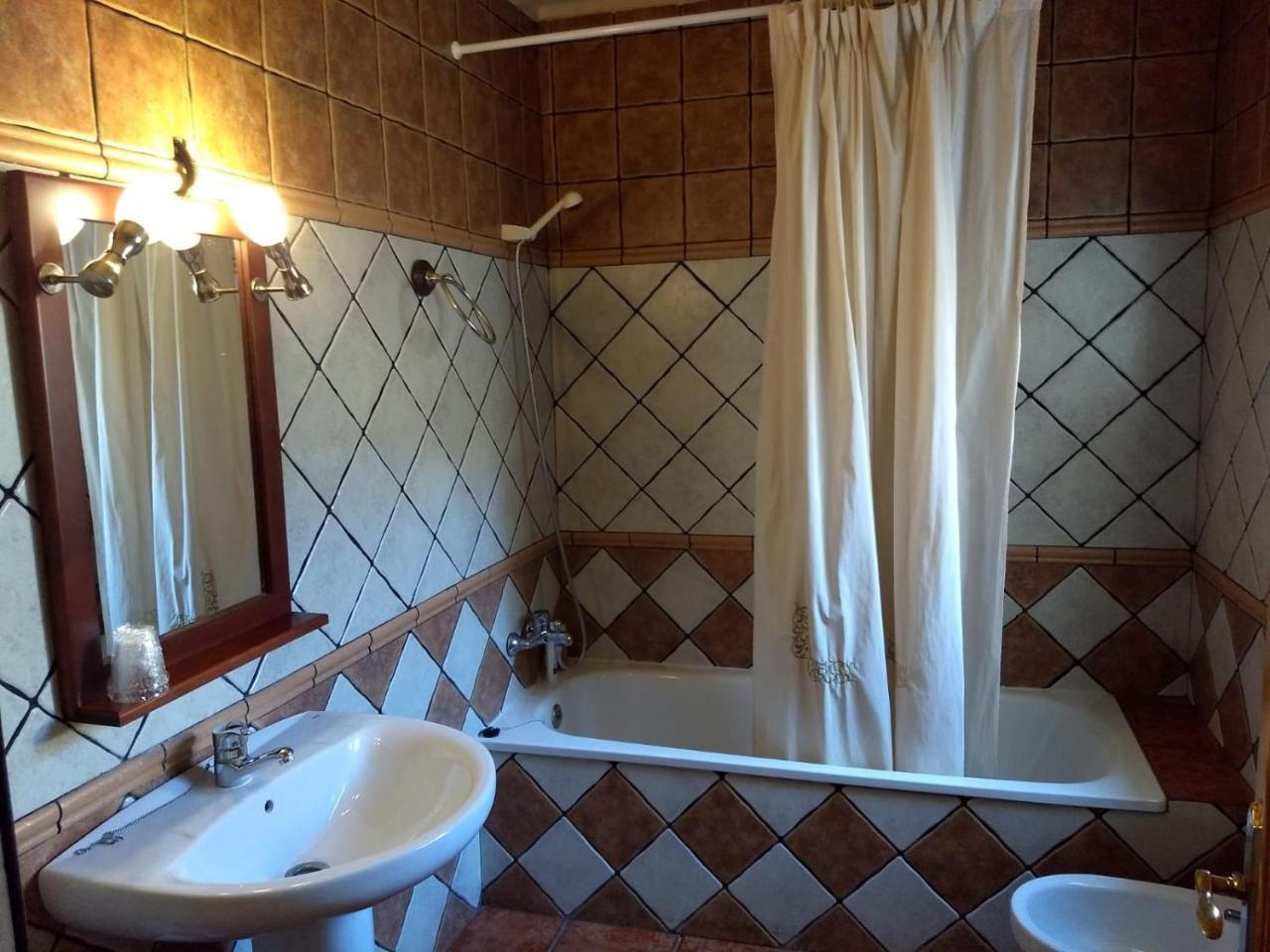Hostal Nicol'S Ξενοδοχείο Luque Εξωτερικό φωτογραφία